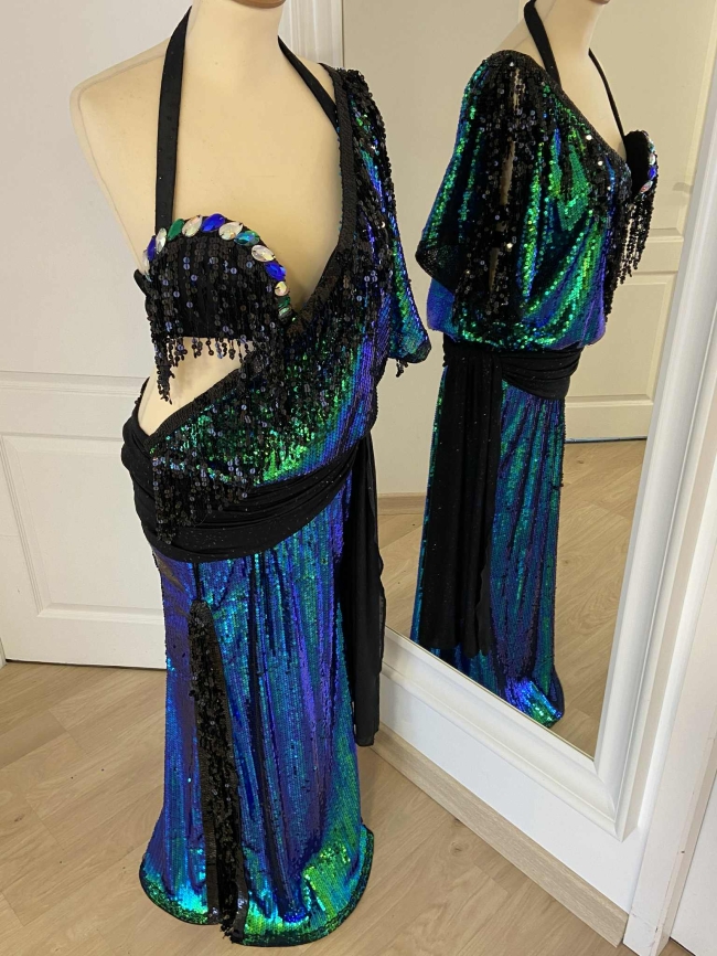 Robe baladi/saïdi asymétrique bordures franges sequins 